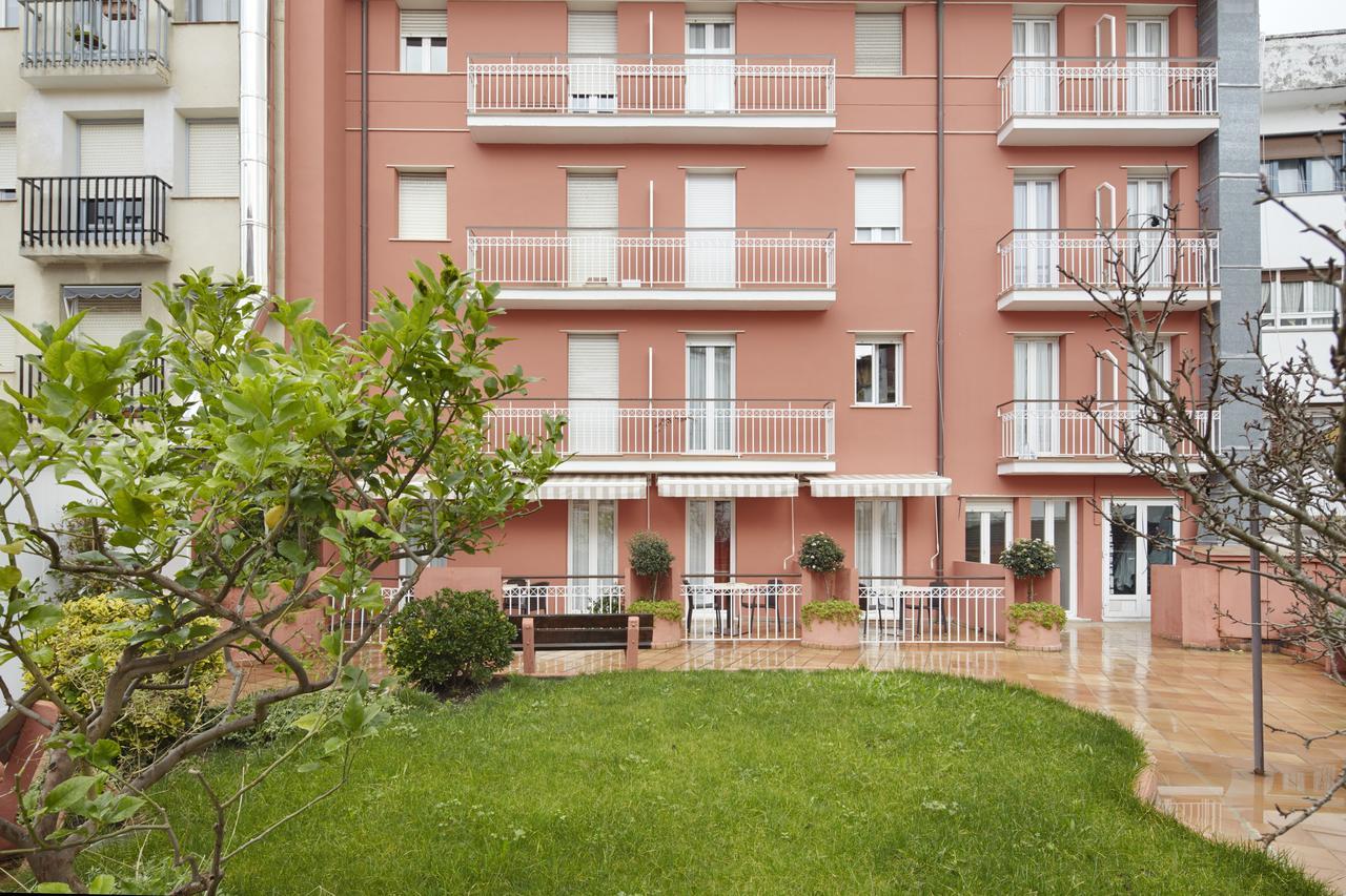 Pensión Txiki Polit Zarautz Bagian luar foto